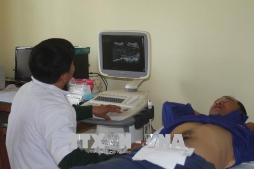 Hỗ trợ chăm sóc sức khỏe nhân dân vùng biên giới ảnh 1